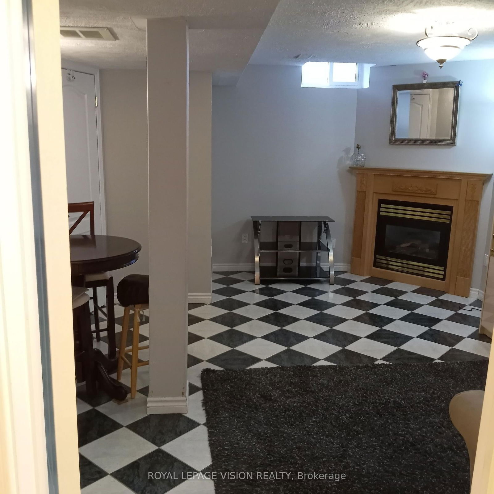 Detached House for lease at 179 Rushbrook Drive, Newmarket, Summerhill Estates, L3X 2E2 - MLS: N12105802