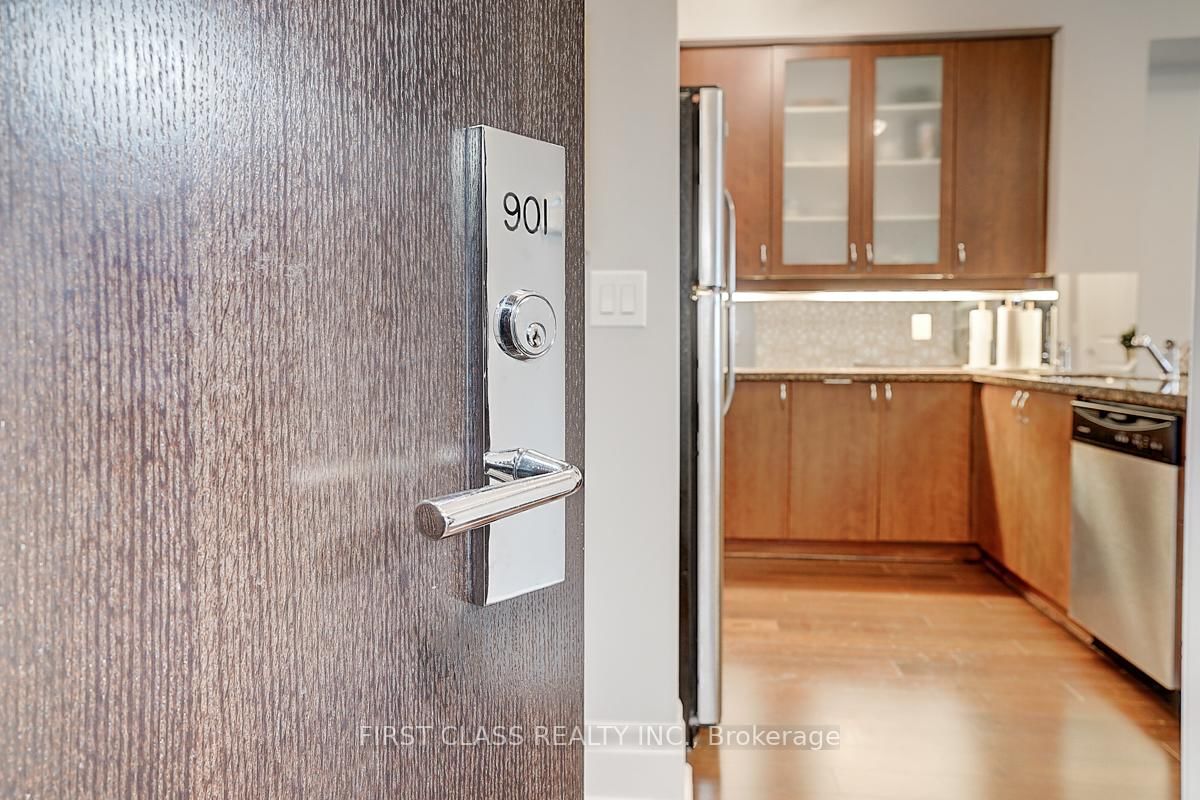 Condo for sale at 901-131 Upper Duke Crescent, Markham, Unionville, L6G 0C9 - MLS: N12105887
