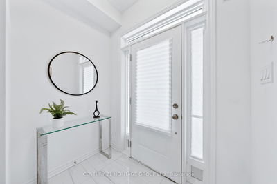 44 Beechborough Cres, East Gwillimbury - Sharon image-0-3