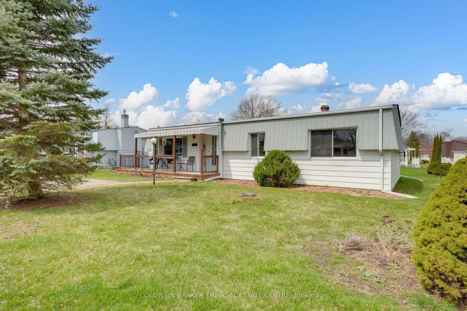 Detached House for sale at 44 Cornerbrook Trail, Innisfil, Rural Innisfil, L9S 1N6 - MLS: N12106009