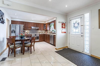331 Tornado Dr, Bradford West Gwillimbury - Bradford image-0-3
