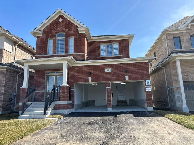 home for lease on 30 Donald Ingram Crescent