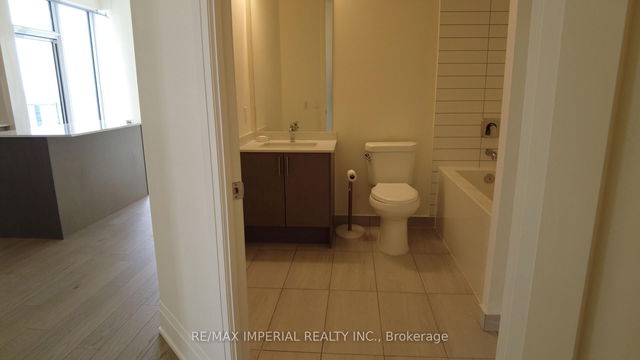 PH106 - 9000 Jane Street