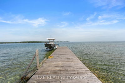 21 Lake Dr, Georgina - Historic Lakeshore Communities image-0-3
