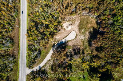 26692 Kennedy Rd, Georgina - Historic Lakeshore Communities image-0-4