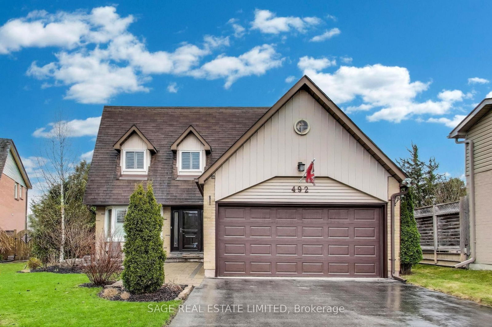 Detached House for sale at 492 Dover Crescent, Newmarket, Bristol-London, L3Y 6C7 - MLS: N12107584