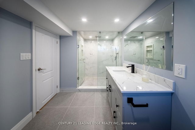 Lower - 434 Marybay Crescent