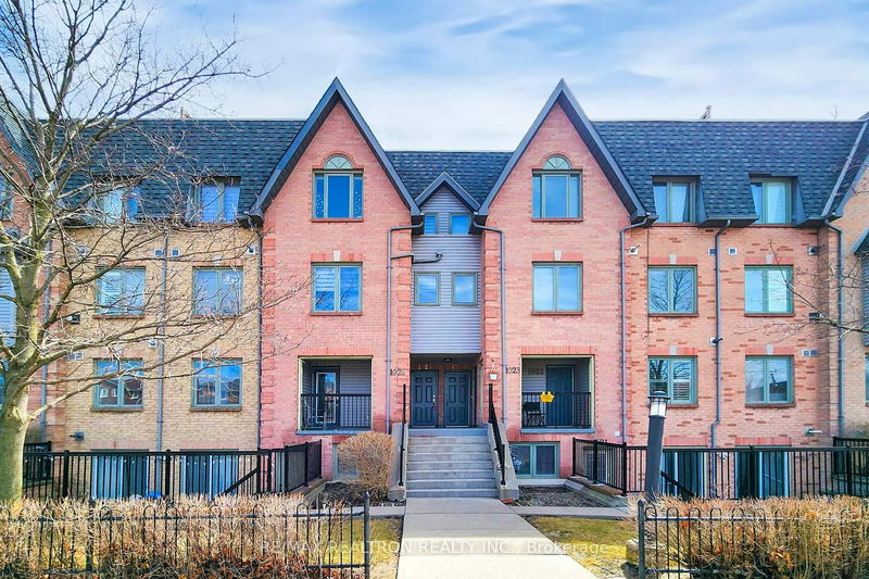home for sale on 1025-75 Weldrick Road E