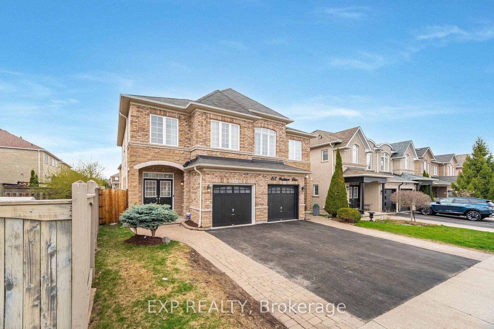 Semi-Detached House for sale at 245 Worthview Drive, Vaughan, West Woodbridge, L4H 0H5 - MLS: N12107864