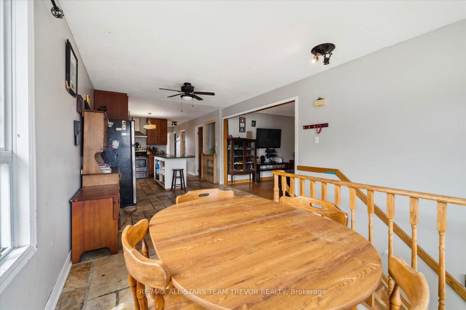 Detached House for sale at 12 Newlands Avenue, Georgina, Keswick South, L4P 3T3 - MLS: N12107899