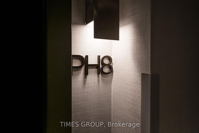 PH8 - 18 Water Walk Drive