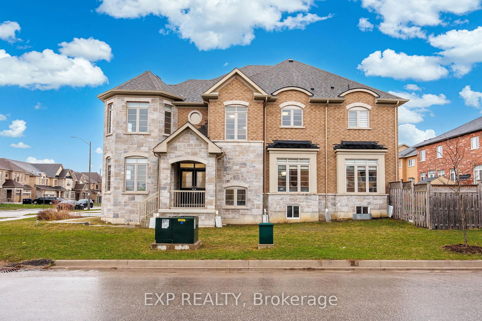 Detached House for sale at 2300 Lozenby Street, Innisfil, Alcona, L9S 0M8 - MLS: N12108029