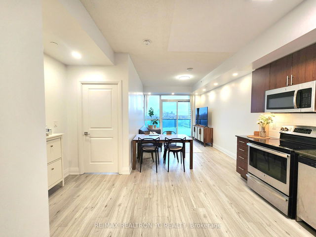1007 - 7165 Yonge Street