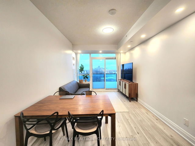 1007 - 7165 Yonge Street