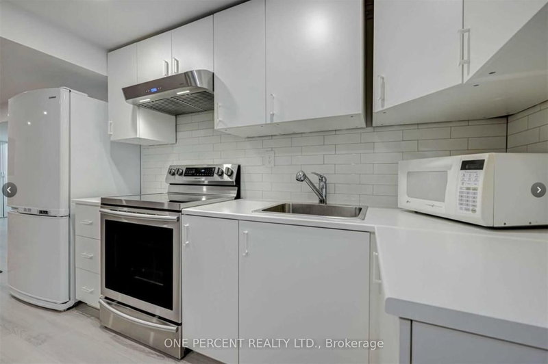 Bsmt - 72 Ashton Rd, Newmarket, L3Y 5R5 | Image 3