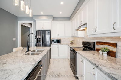 1464 Farrow Cres, Innisfil - Rural Innisfil image-0-3
