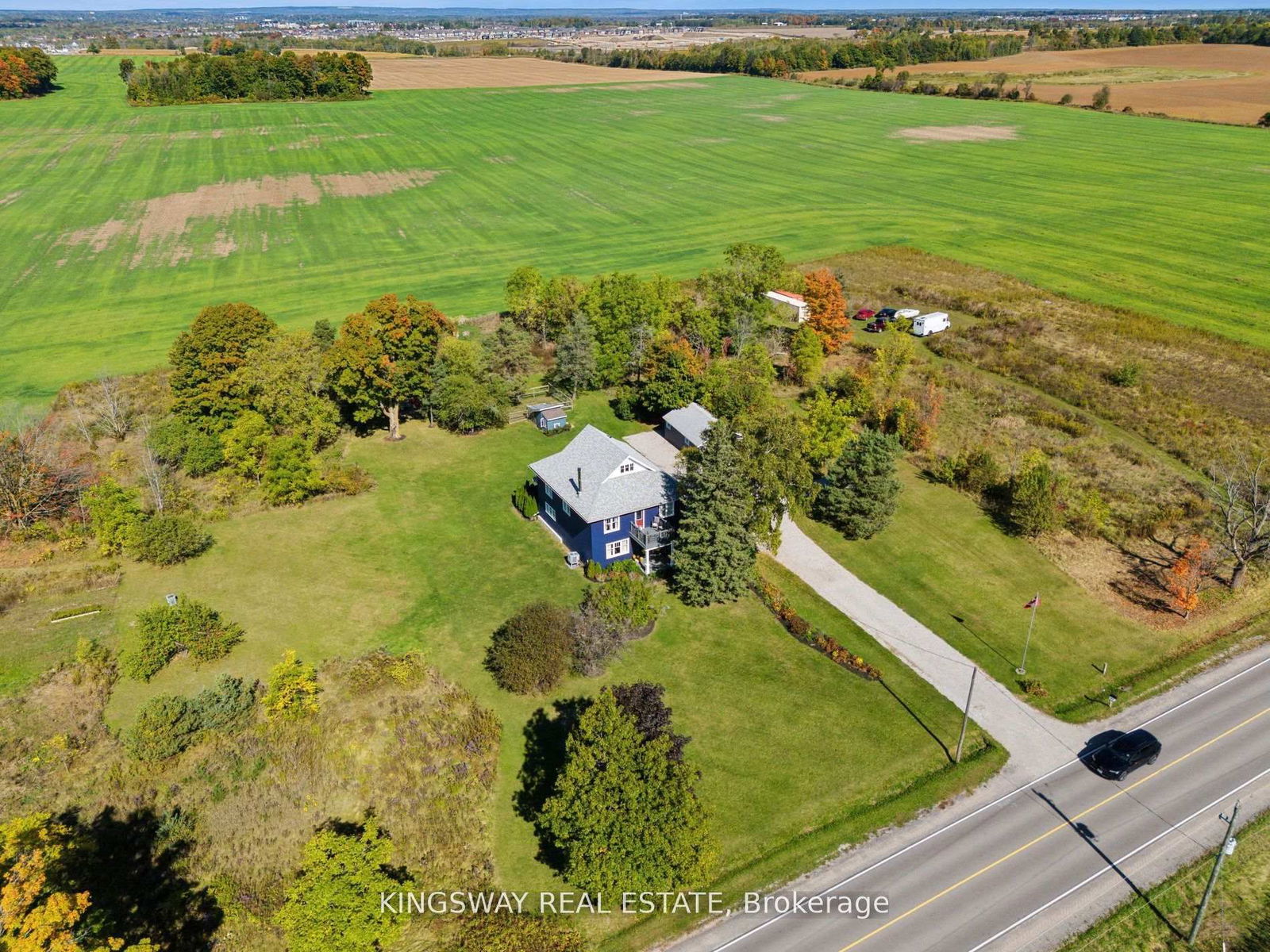 Detached House for sale at 2612 10th Line, Innisfil, Rural Innisfil, L9S 3R2 - MLS: N12108901