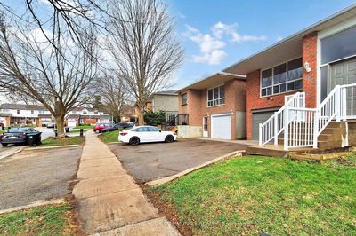 177 Fred Cook Dr, Bradford West Gwillimbury - Bradford image-0-3