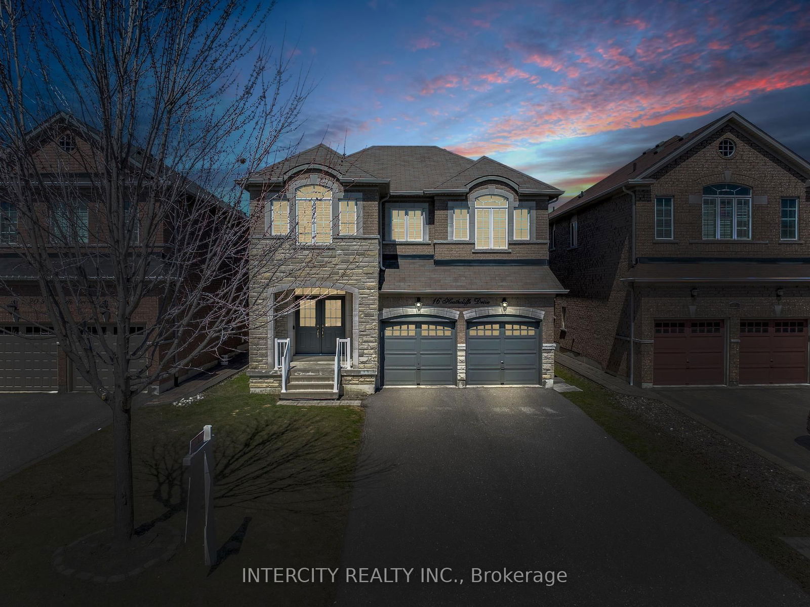 Detached House for sale at 16 Heathcliffe Drive, Vaughan, Vellore Village, L4H 0J9 - MLS: N12109173