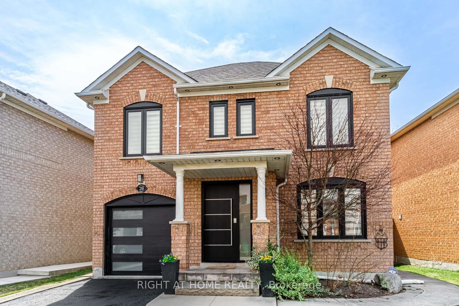Detached House for sale at 255 Montebello Avenue, Vaughan, Sonoma Heights, L4H 1L6 - MLS: N12109338
