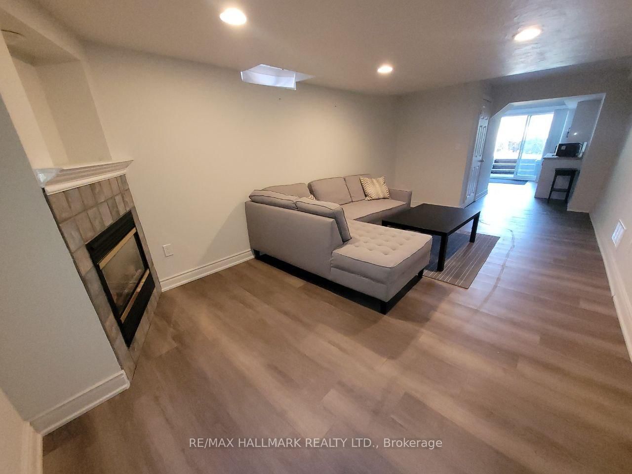 Detached House for lease at Lower-59 Golf Links Drive, Aurora, Aurora Highlands, L4G 3V4 - MLS: N12109375
