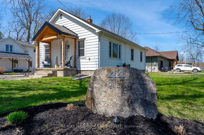 44 Queen St, New Tecumseth - Alliston