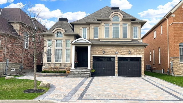 76 Heintzman Crescent