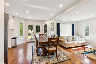 6665 Main St, Whitchurch-Stouffville - Stouffville image-0-3