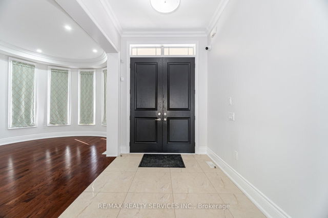 75 Parkheights Trail