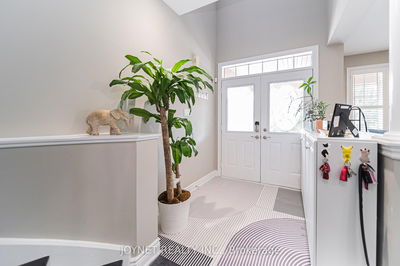 36 Newbridge Ave, Richmond Hill - Oak Ridges image-0-4
