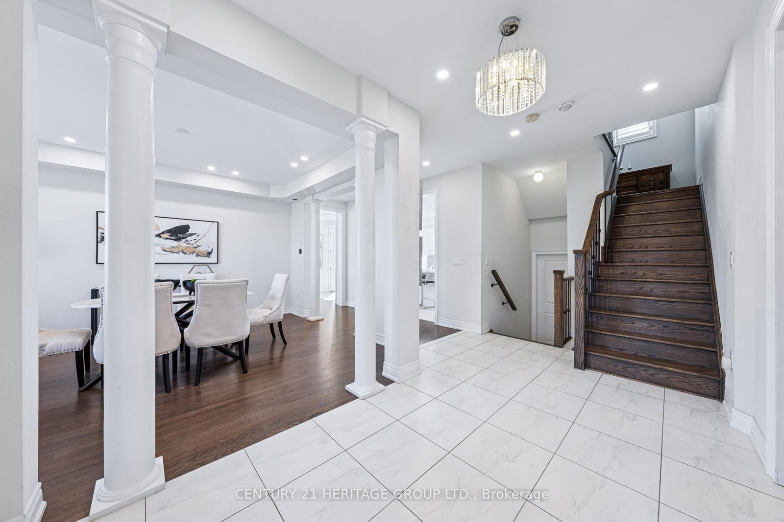 Listing Image 7