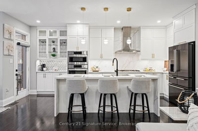 68 Greendale Ave, Whitchurch-Stouffville - Stouffville image-0-4