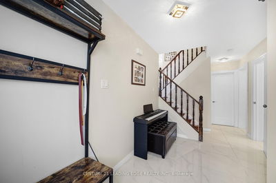 12 Mckeown St, New Tecumseth - Beeton image-0-2
