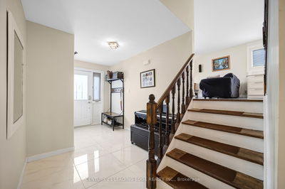 12 Mckeown St, New Tecumseth - Beeton image-0-3
