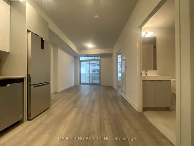 2214 - 10 Abeja Street