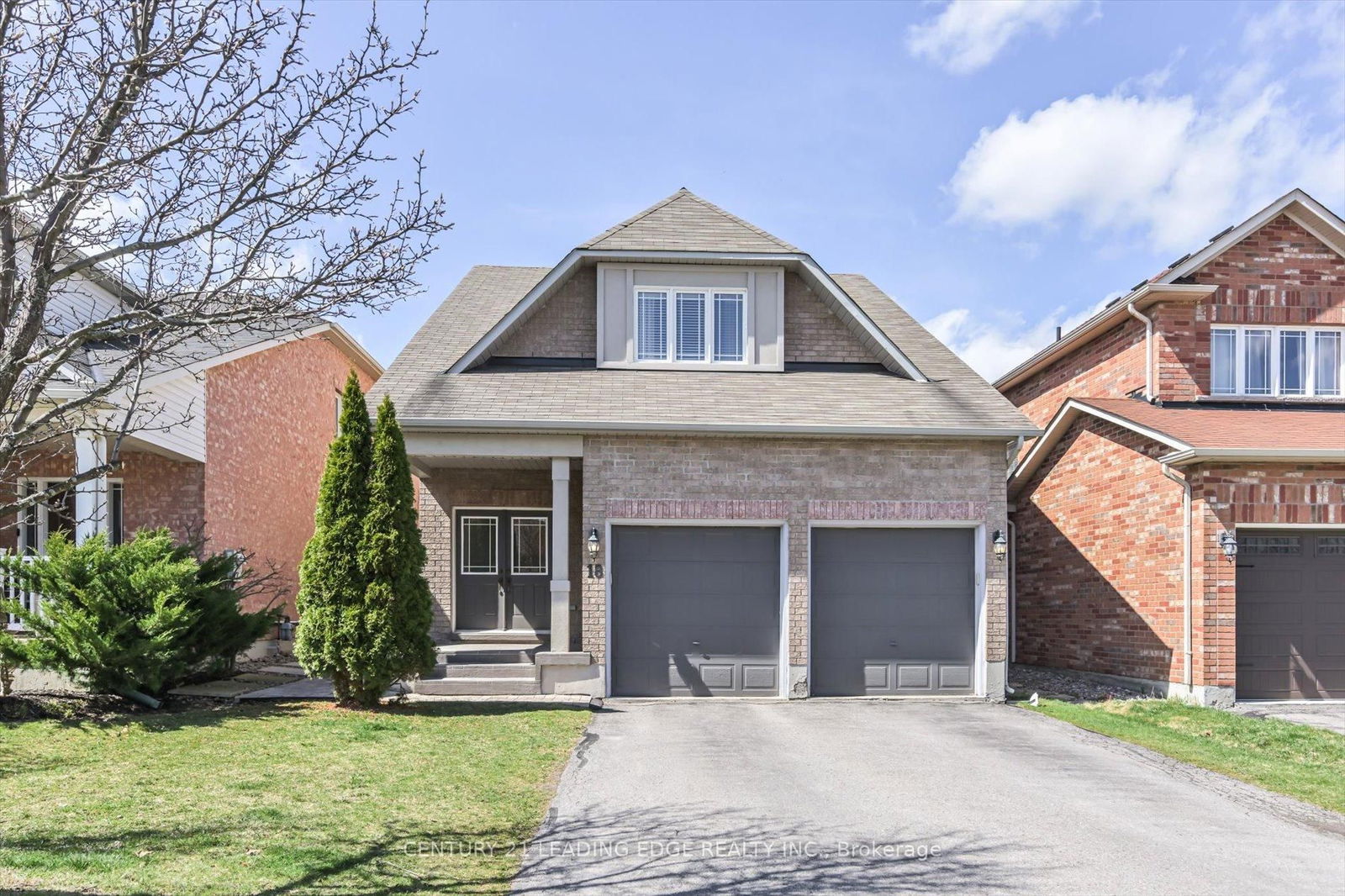 Detached House for sale at 18 Kerr Lane, Aurora, Bayview Northeast, L4G 0E5 - MLS: N12110700