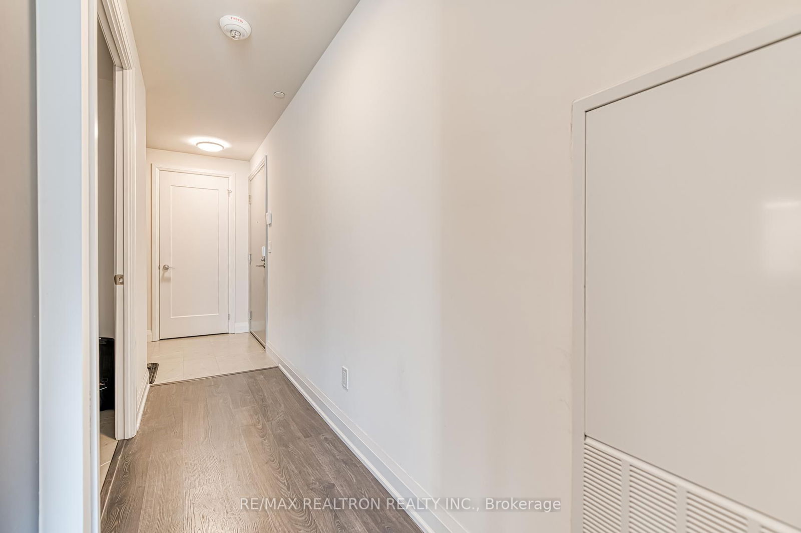 Condo for sale at 215-398 Highway 7 N/A, Richmond Hill, Doncrest, L4B 0G6 - MLS: N12110798
