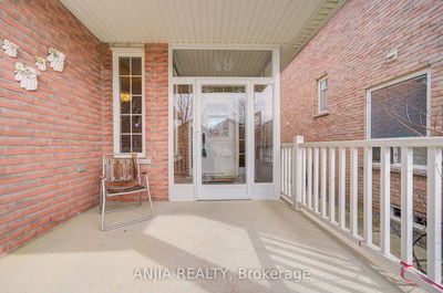 49 Kentley St, Markham - Berczy image-0-2