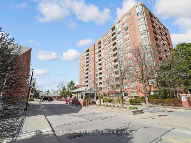 1001 - 850 Steeles Avenue