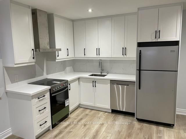 Basement - 71 Vaughan Boulevard