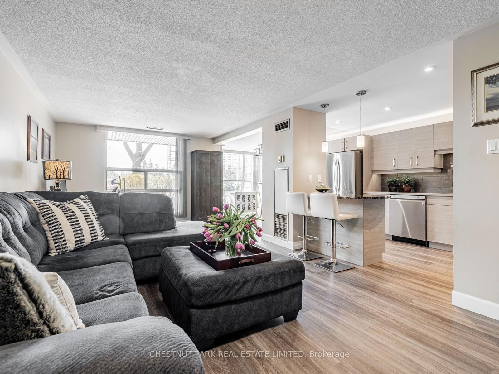 Condo for sale at 107-30 Harding Boulevard, Richmond Hill, North Richvale, L4C 9M3 - MLS: N12111278