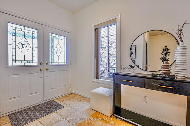 9 Headwater Crescent