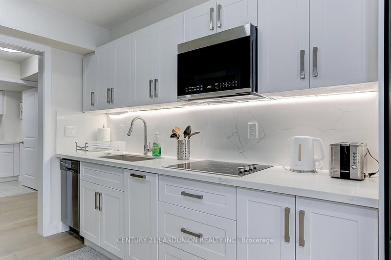 15 Ingersoll Lane, Richmond Hill, L4E 1G9 | Image 3