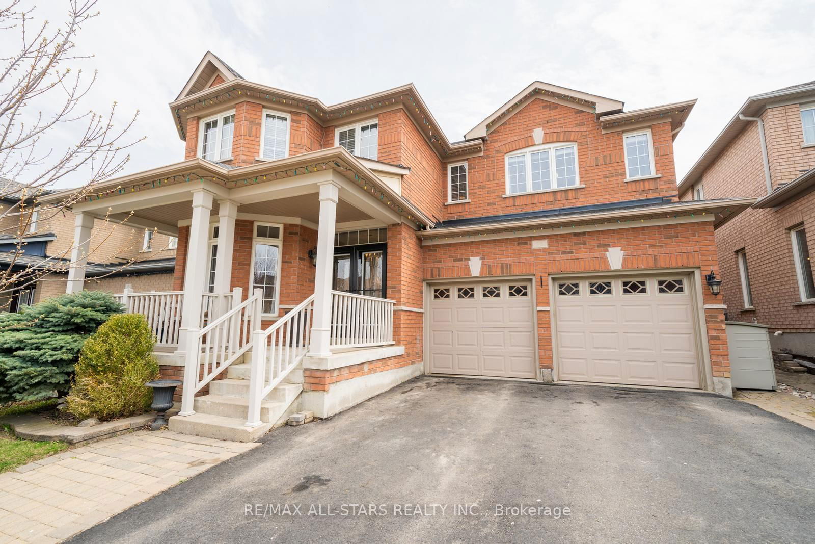 Detached House for sale at 13 Kingsmill Court, Markham, Greensborough, L6E 1Y2 - MLS: N12111894