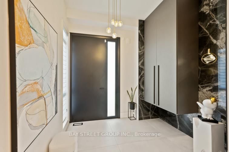 Detached House for sale at 16 Meteorite Street, Richmond Hill, Observatory, L4C 4V7 - MLS: N12111968