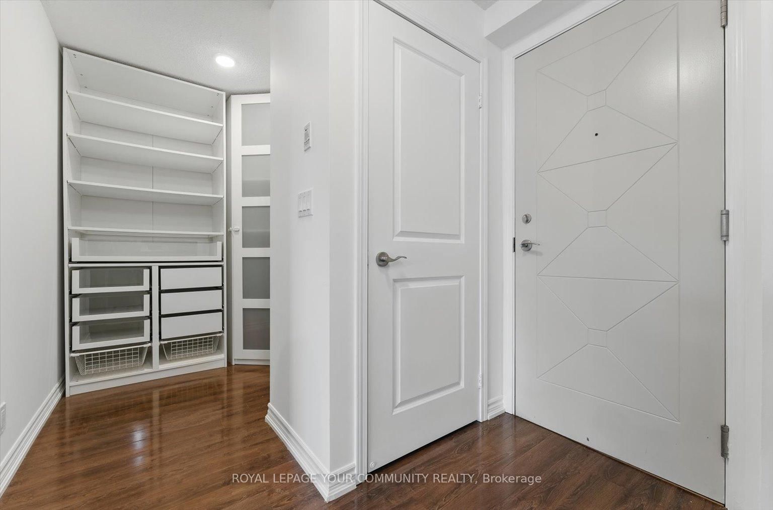 Condo for sale at 214-18 Harding Boulevard, Richmond Hill, Harding, L4C 0T3 - MLS: N12111981
