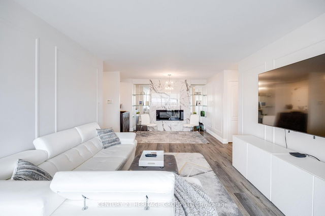 707 - 7 Townsgate Drive