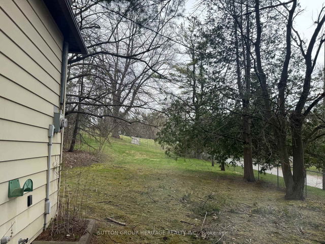 131 Cemetery Road