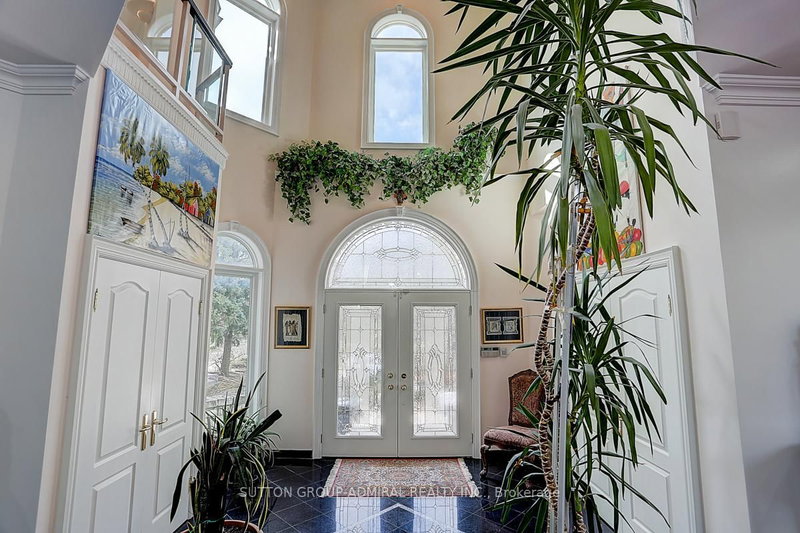 206 Arnold Ave, Vaughan, L4J 1B9 | Image 3