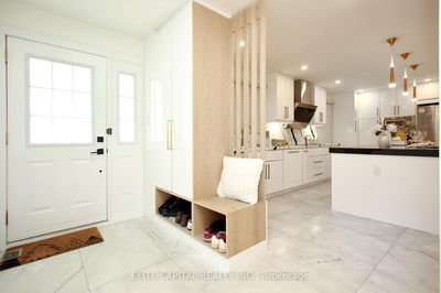 225 Snowshoe Cres, Markham - German Mills image-0-2